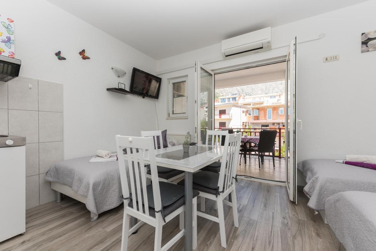 Apartmani Franko Baška Voda Exteriör bild
