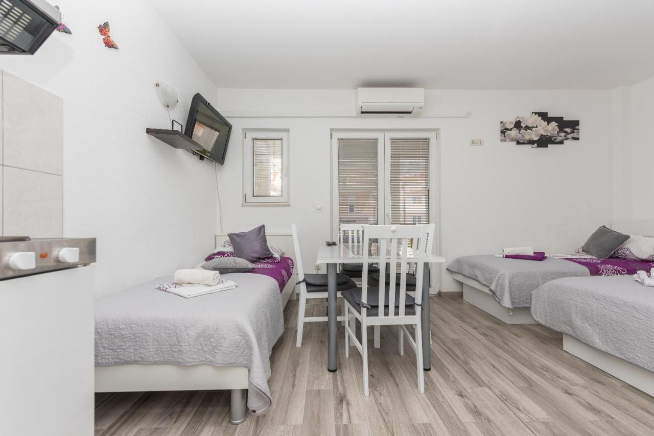 Apartmani Franko Baška Voda Exteriör bild