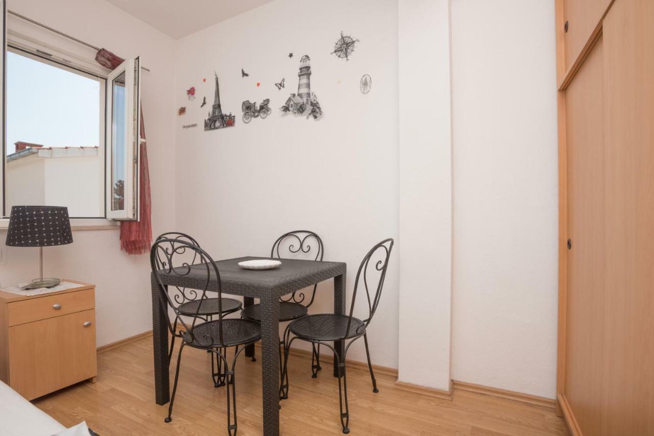 Apartmani Franko Baška Voda Exteriör bild