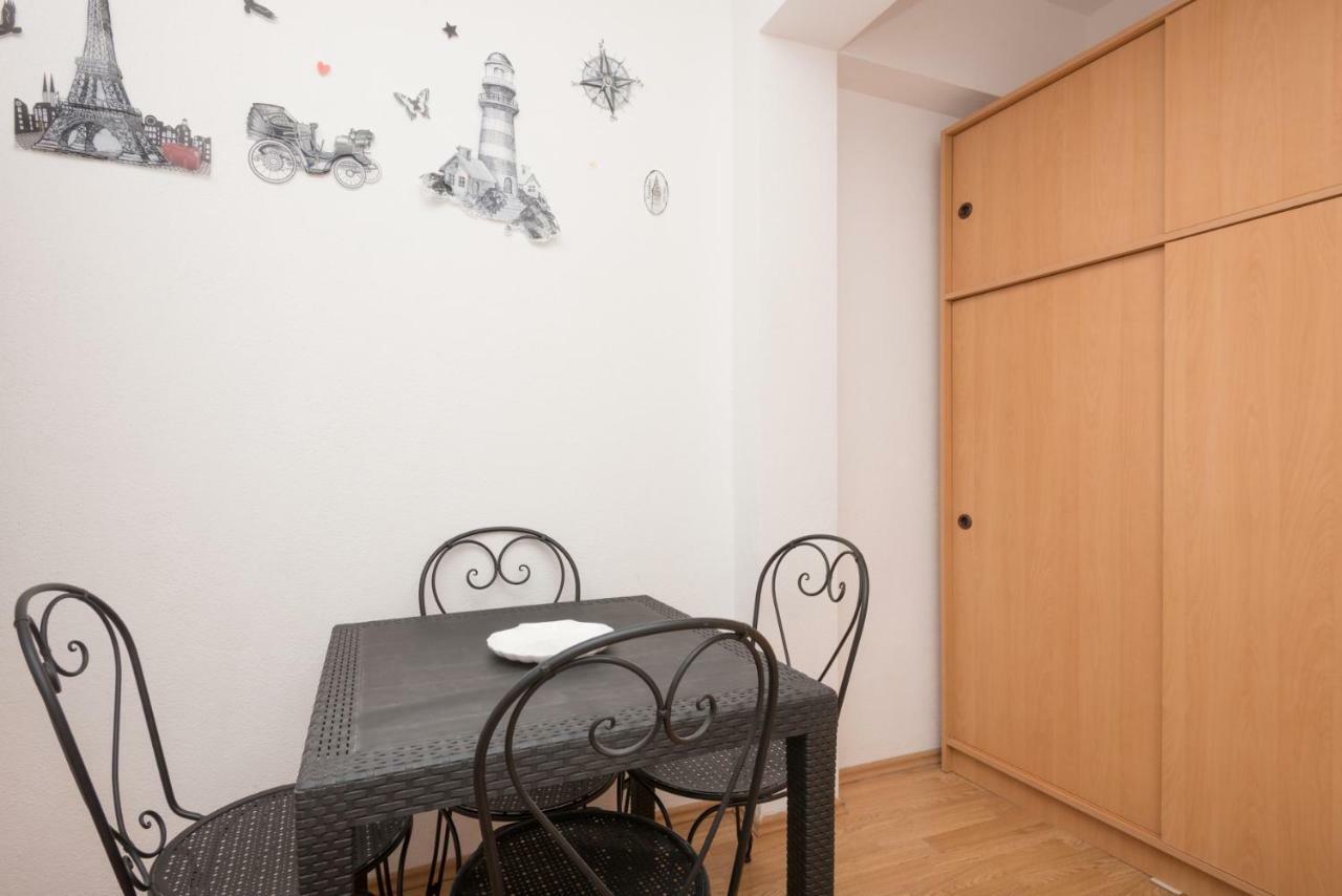 Apartmani Franko Baška Voda Exteriör bild
