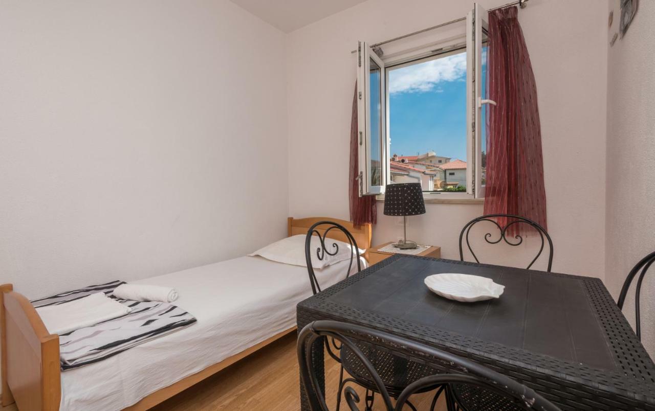Apartmani Franko Baška Voda Exteriör bild