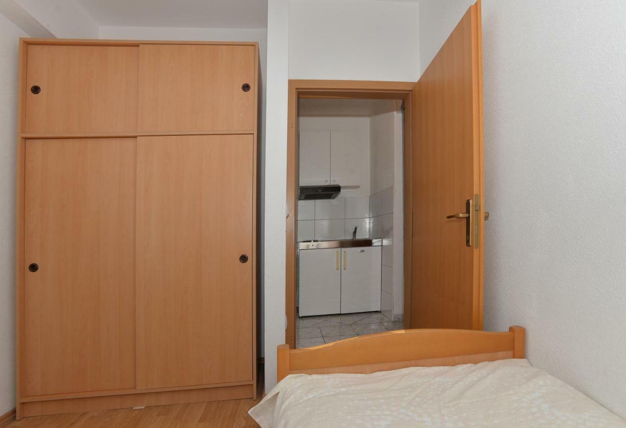 Apartmani Franko Baška Voda Exteriör bild